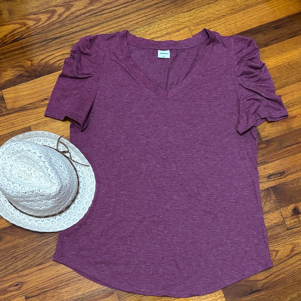 Women's Heathered Purple V-Neck Tee